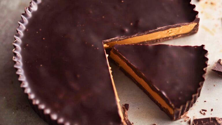 Giant Chocolate & Peanut Butter Cup 10 Giant Chocolate & Peanut Butter Cup - Giant Peanut Butter Cup Dessert midia