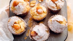 Tall, Fluffy Ginger Apricot Muffins: Bakery Style at Home 1 Tall, Fluffy Ginger Apricot Muffins: Bakery Style at Home - Ginger Apricot Muffins Dessert midia