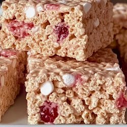 Strawberries & Cream Crispy Treats – A Must-Try Dessert Recipe 5 Strawberries & Cream Crispy Treats – A Must-Try Dessert Recipe - Strawberries Cream Crispy Treats Dessert midia