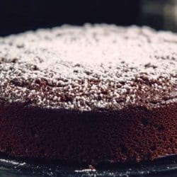 Chocolate Dessert Recipe You Can Make in One Bowl 6 Chocolate Dessert Recipe You Can Make in One Bowl - Weeknight Chocolate Snacking Cake Dessert midia