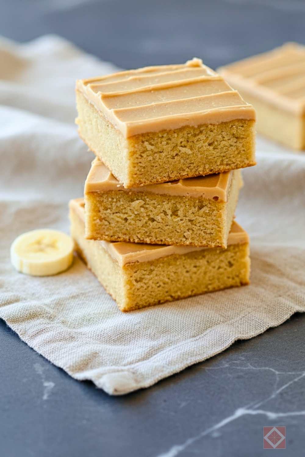 banana blondies: the best thing to happen to brown bananas 2 banana blondies: the best thing to happen to brown bananas - banana blondies