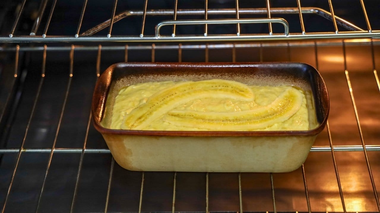 never gummy again: the banana bread doneness guide - banana bread ssss1773149876 dnoh