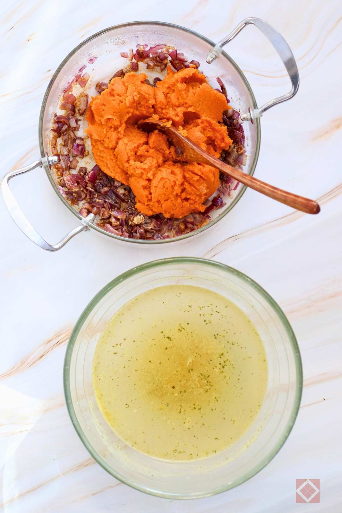 the creamy pumpkin soup everyone’s craving this fall - easy creamy pumpkin soup 11