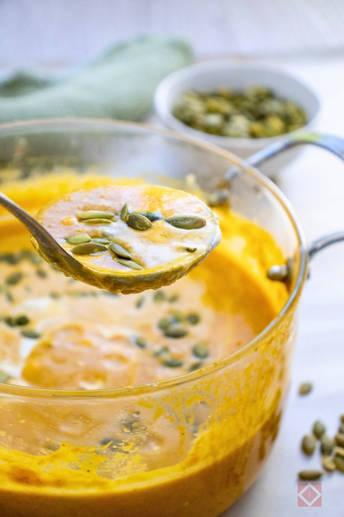 the creamy pumpkin soup everyone’s craving this fall - easy creamy pumpkin soup 3 1