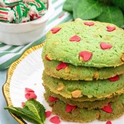 chewy grinch mint cookies (easy small batch recipe) 7 chewy grinch mint cookies (easy small batch recipe) - grinch Mint Chocolate Cookies 2