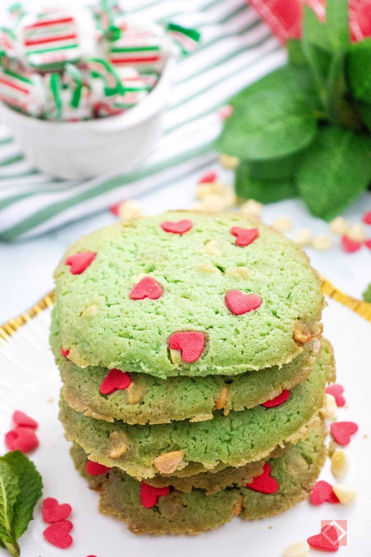 chewy grinch mint cookies (easy small batch recipe) 2 chewy grinch mint cookies (easy small batch recipe) - grinch Mint Chocolate Cookies 9