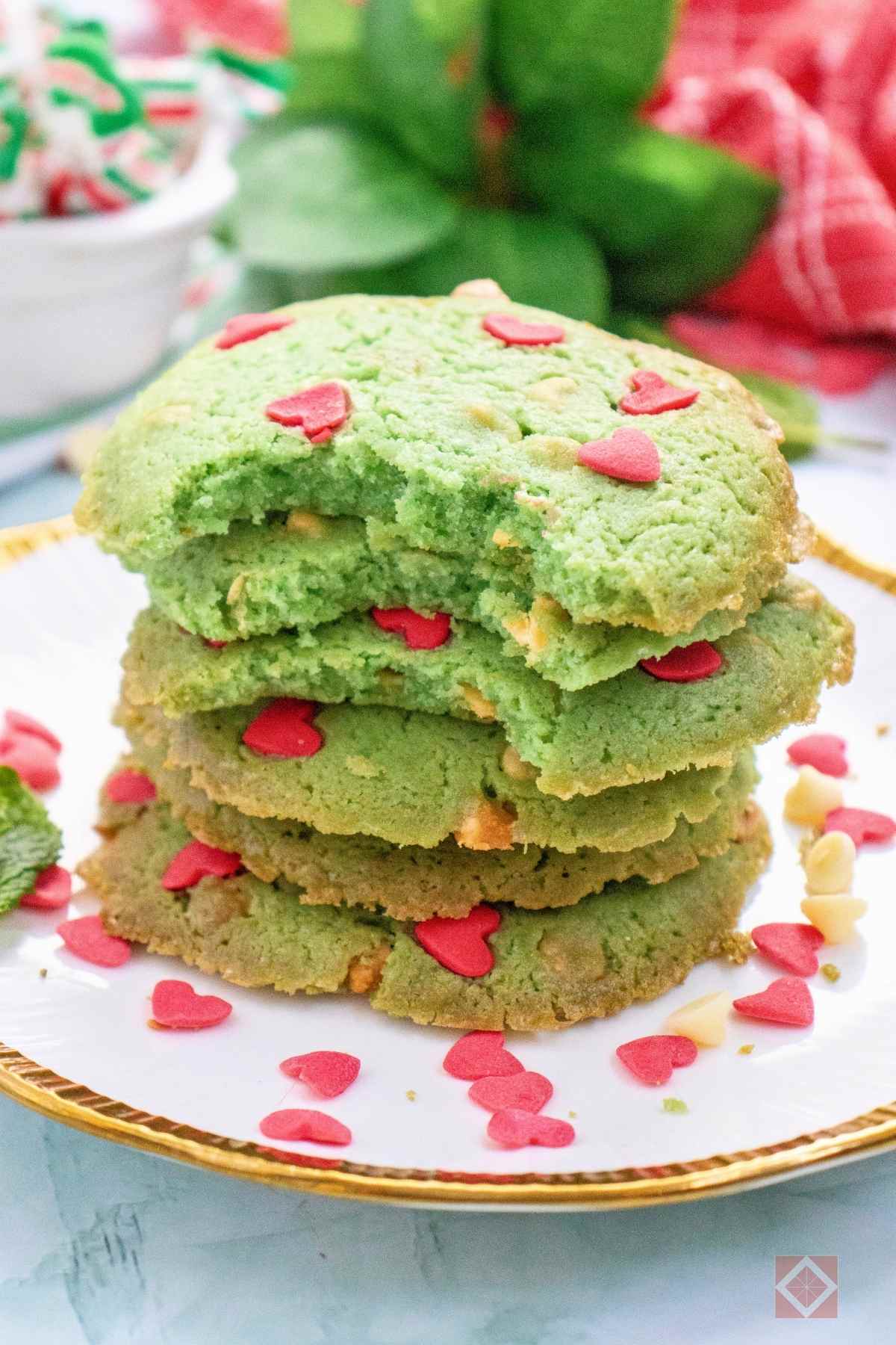 chewy grinch mint cookies (easy small batch recipe) 6 chewy grinch mint cookies (easy small batch recipe) - grinch Mint Chocolate Cookies7