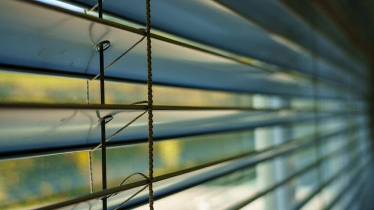 10 Window Blind Ideas That Prove Function can be Beautiful 10 10 Window Blind Ideas That Prove Function can be Beautiful - window blinds s2364442709dnoh