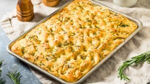 The Fear-Free Focaccia Bread Recipe That Actually Works (No Knead, Big Bubbles) 1 The Fear-Free Focaccia Bread Recipe That Actually Works (No Knead, Big Bubbles) - Focaccia Bread s2621319475dnoh