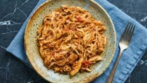 The Easiest Dump and Go Salsa Chicken (Only 3 Ingredients!) 1 The Easiest Dump and Go Salsa Chicken (Only 3 Ingredients!) - Dump and Go Salsa Chicken 4