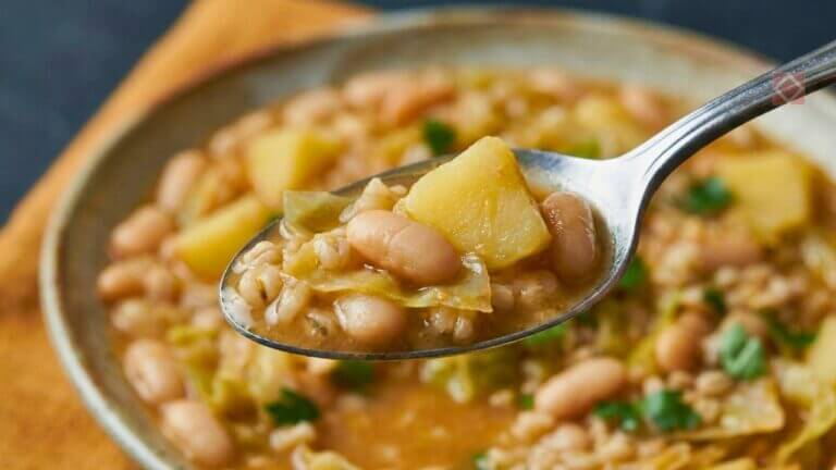 Irish White Bean Stew, Dump and Go - Slow Cooker Irish White Bean Cabbage Stew dump and go 4