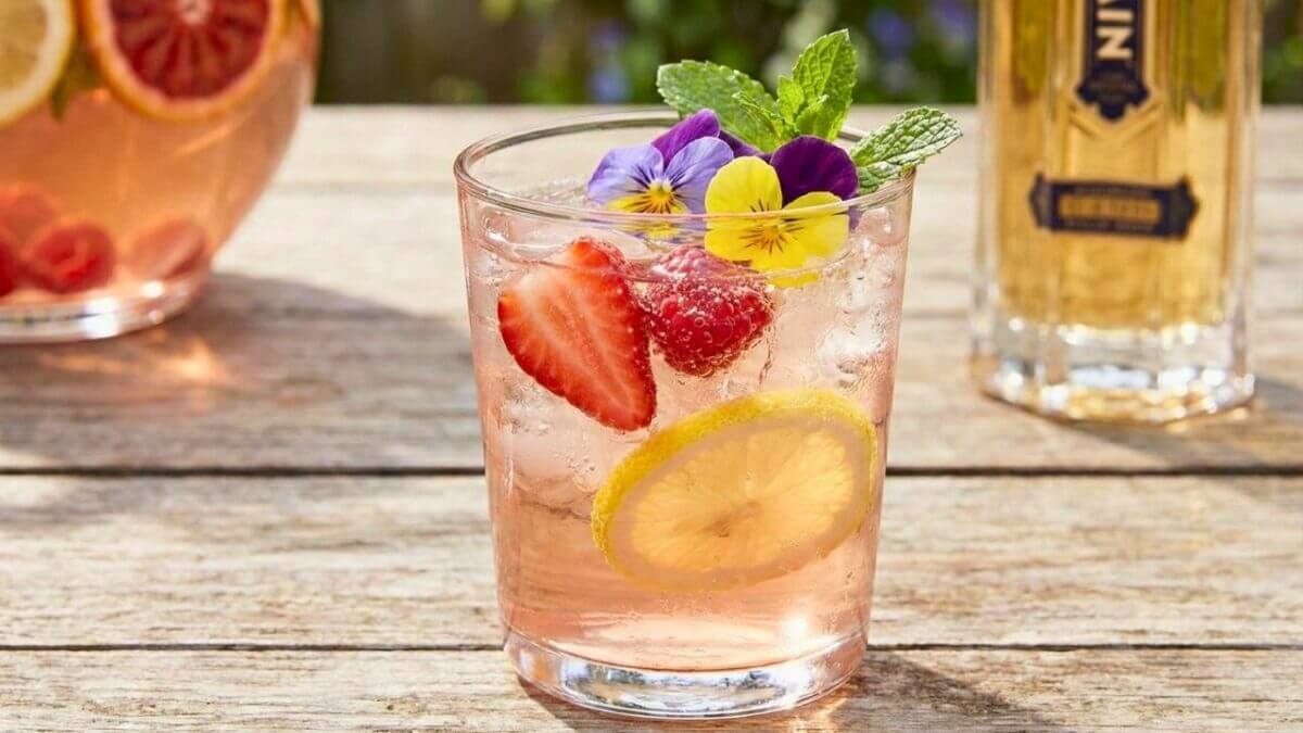 The Best Spring Blossom Sangria 3 The Best Spring Blossom Sangria - Best Spring Blossom Sangria 3 scaled