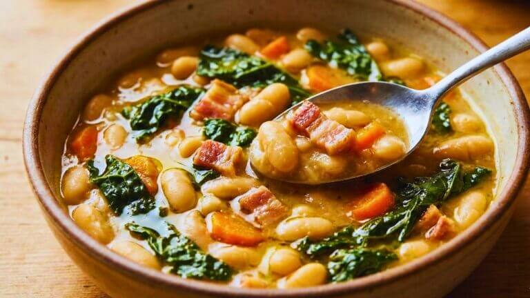 Easy Hearty Tuscan White Bean Stew One-Pot Recipe for Meal Prep 8 Easy Hearty Tuscan White Bean Stew One-Pot Recipe for Meal Prep - Easy Hearty Tuscan White Bean Stew 5