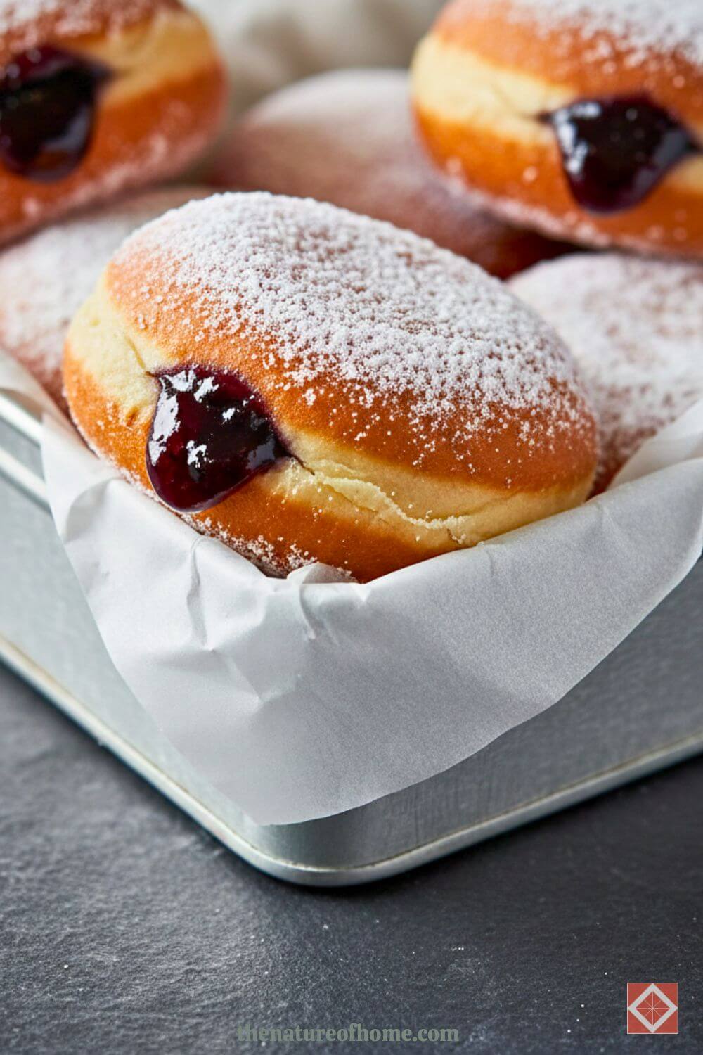 Irresistible Jelly Donuts You Can Make at Home 2 Irresistible Jelly Donuts You Can Make at Home - Jelly Donuts 2