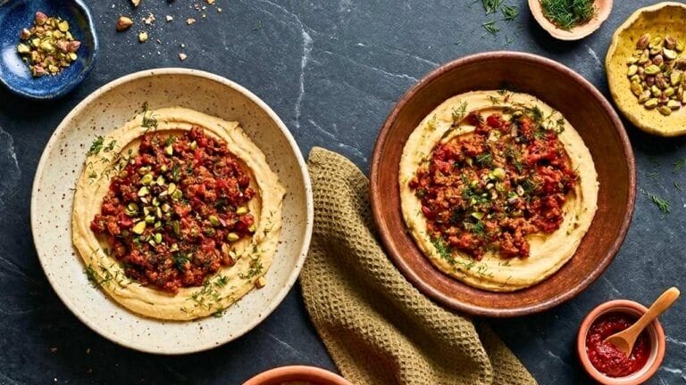 Easy Lamb Hummus Bowls with a Mediterranean Twist - Easy Lamb and hummus bowls recipe
